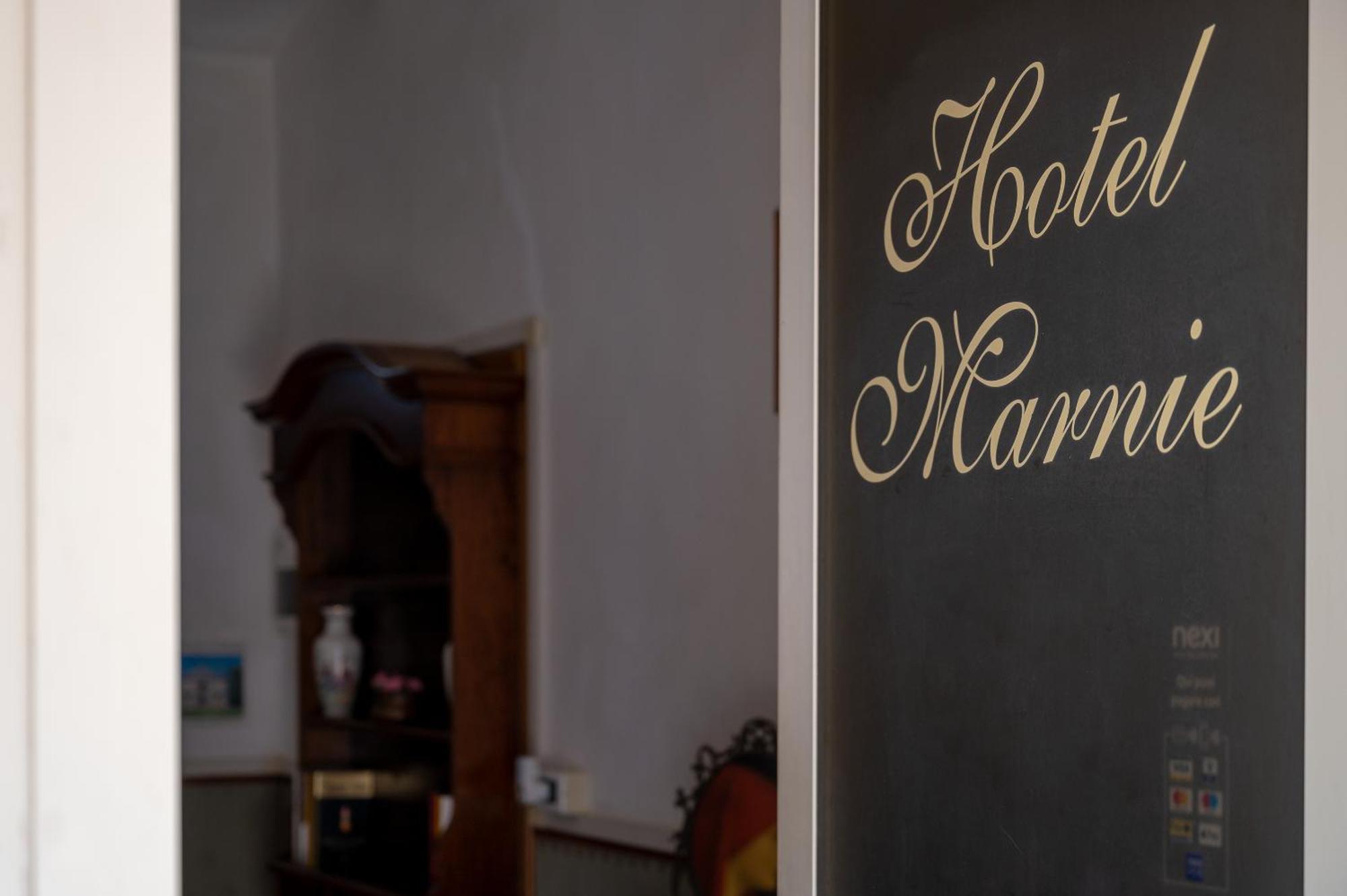 Hotel Marnie Massarosa Zewnętrze zdjęcie